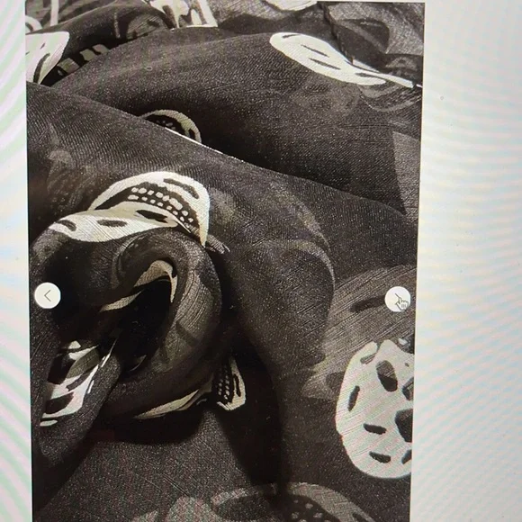 Alexander McQueen Printed Silk-chiffon Scarf NWT - Picture 8 of 8
